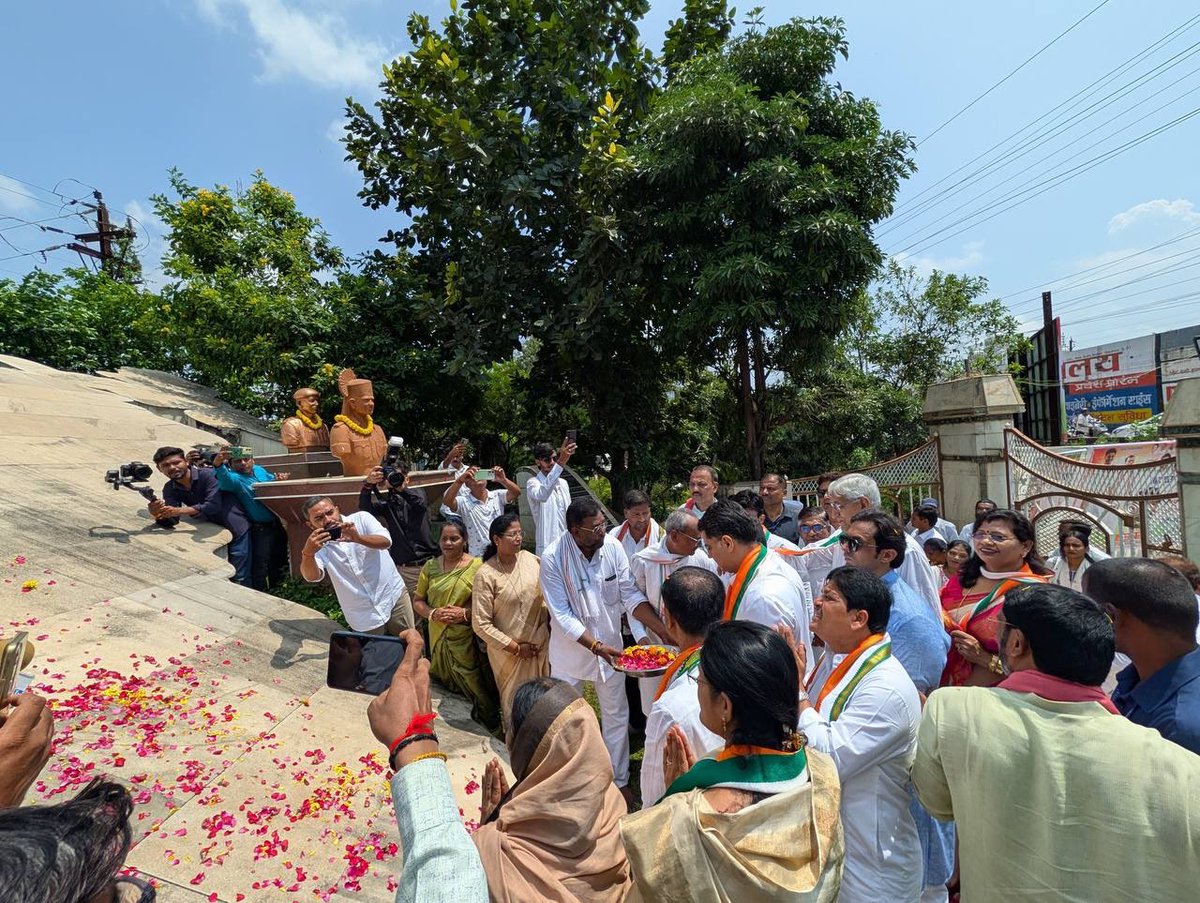 भारत माँ के चरणों में कोटि कोटि वंदन 🙏