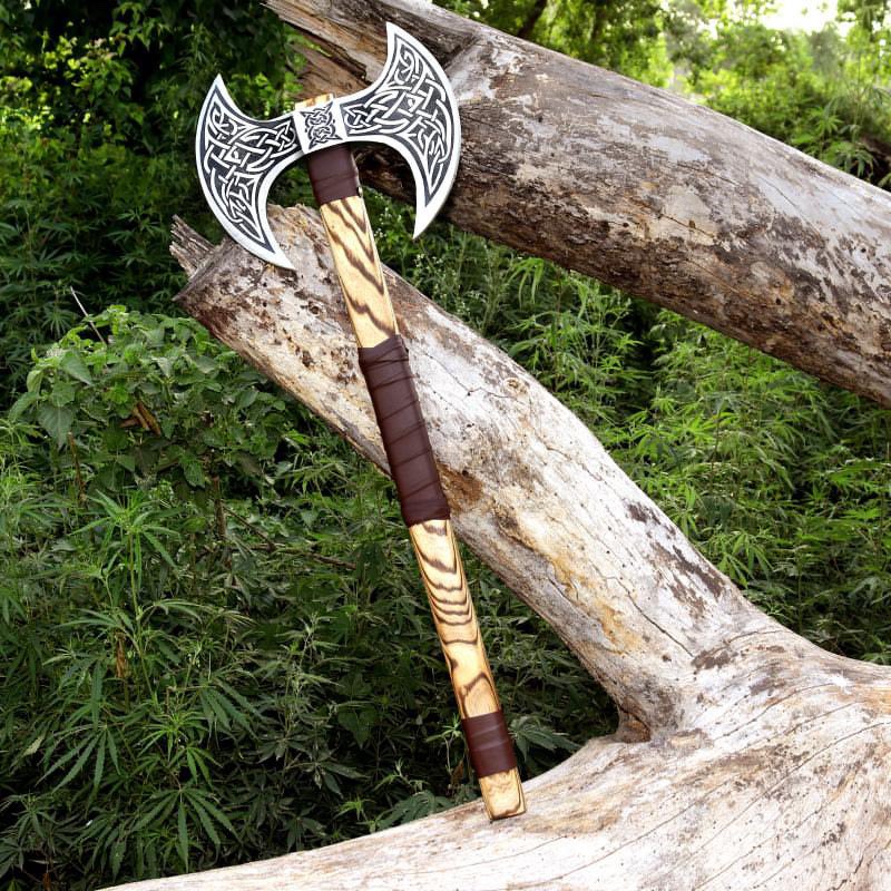 JavaHiroLLC's tweet image. Most viral article luxury and expensive enthusiast collectors and historical unique lover limited stock available Get Buy Call . 03000952090
#BushcraftKnife, #HuntingKnife, #TacticalKnife #VikingAxe, #MedievalSword, #Longsword, #FantasyWeapon, #CosplayProp #DamascusKnife #Sword