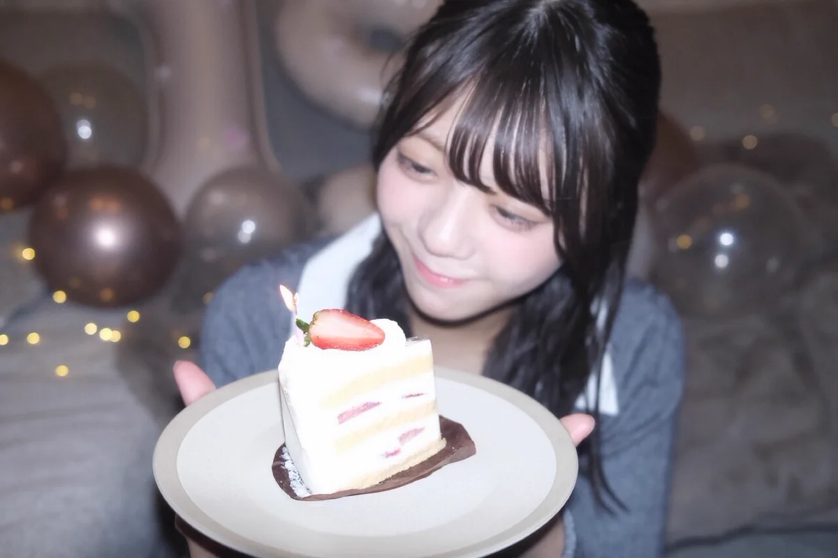 冨里奈央 乃木恋 50th彼氏イベント 特典 ぽかぽか湯たんぽ 上位賞プレート 乃木坂46 on X: 