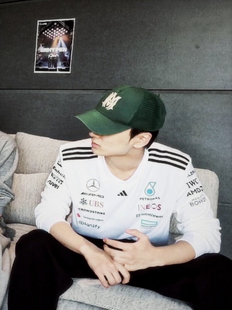 noisynj's tweet image. ?????