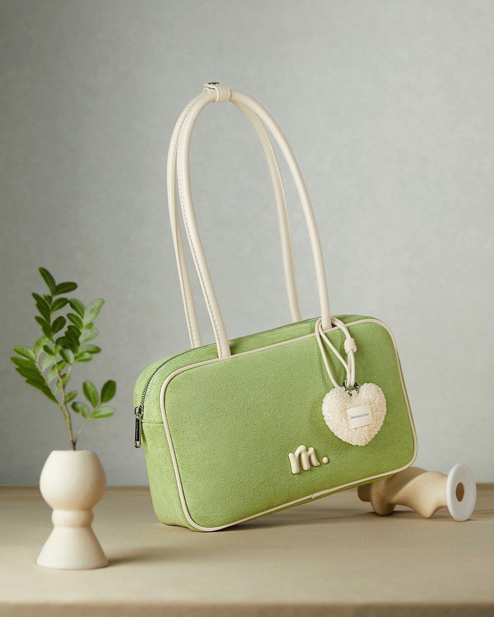 Mossdoom_Asia's tweet image. MOOSDOOM blends the hush of earth, the whisper of leaf veins, and the soft blush of morning into a natural palette for everyday moments. Each bag is a quiet whisper from life, architecture, art, and culture.✨
#MOOSDOOM #MOSSDOOMLADY #NaturalPalette #EverydayLuxury #BagLover