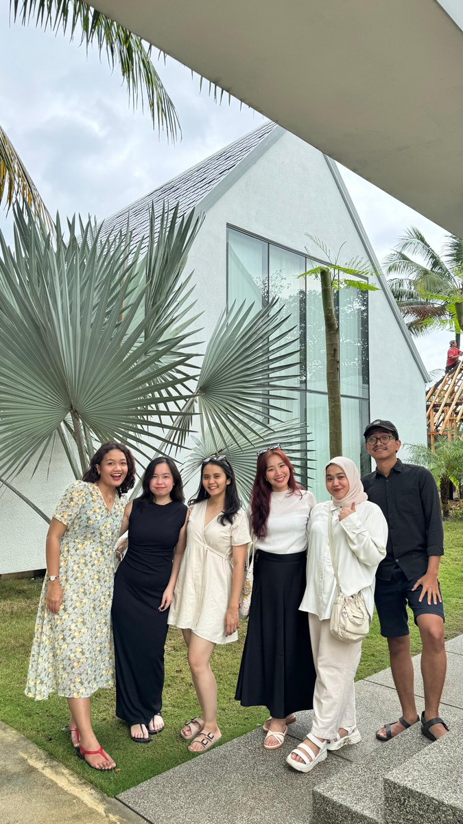 daffa_malikk's tweet photo. lupa upload liburan sama akamsi gess 
luv🥰 https://t.co/OiXQd1VXul