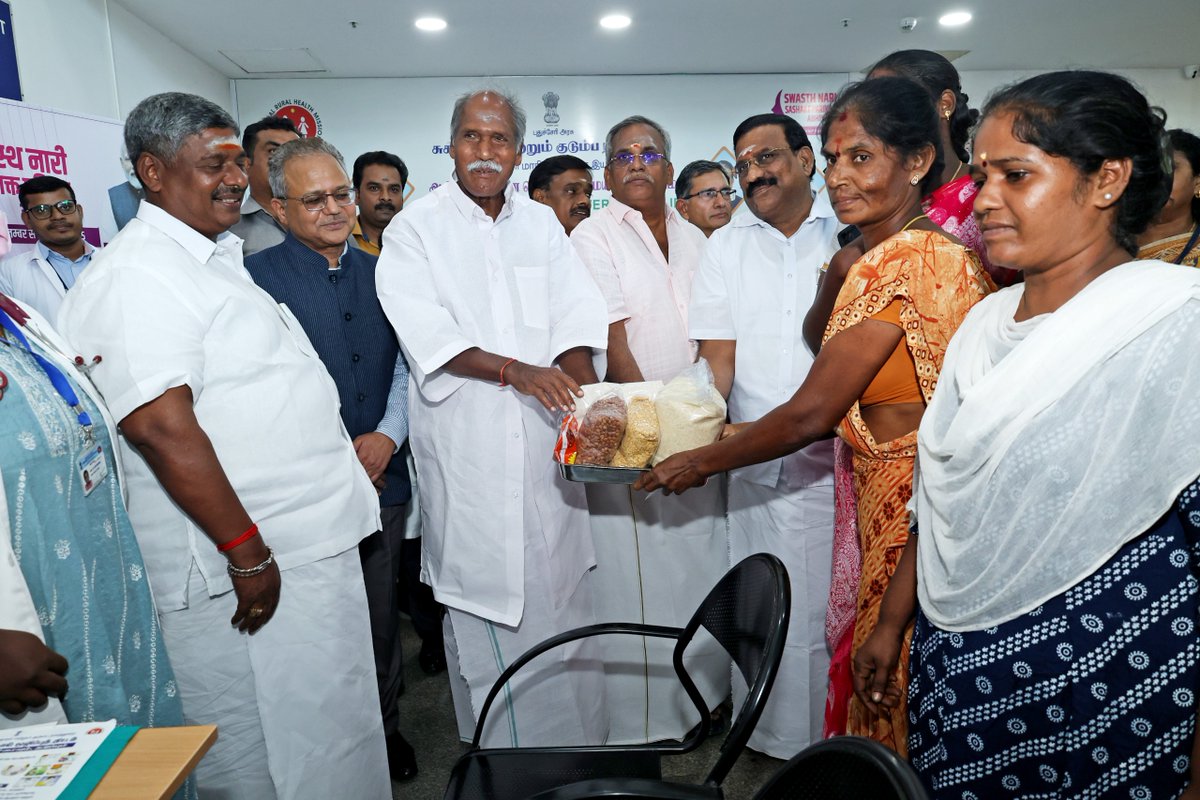 OfficialJipmer's tweet photo. 🌸Swasth Nari, Sashakt Parivar Abhiyaan launched at JIPMER, Puducherry 🌸
✅ Free health check-ups
✅ Anaemia, BP & Diabetes screening
✅ Cancer screening & nutrition counselling
Together for women’s health & family well-being 💪
#JIPMER #MOHFW #MoWCD #SwasthNari #PoshanMaah2025 https://t.co/293Tsn8xqR