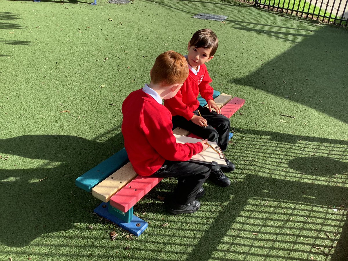 Class2Aspull's tweet image. We’re going on an adjective hunt! Ask us what amazing adjectives we have found. #acpsenglish