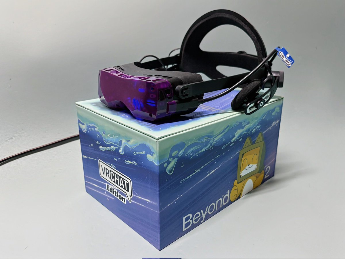 間に合った！！Bigscreen Beyond 2e VRChat版のサンプルが先ほど日本に届いたので、来週の東京ゲームショウで実機と箱を展示します😎

場所はホール9のAR/VRエリアにあるIntoFree/N7R(EOZ)ブース！

角度と光の当たり方によって違う表情を見せるパープル色、是非その目で確かめに来てください👍