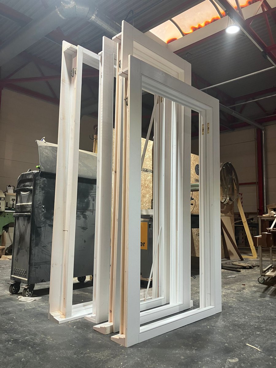 r_sash_case2025's tweet image. Great #thursdayvibes this morning, guys! Help us spread them @r_sash_case2025 by liking and sharing!

Need new #sashandcasewindows? Based in #edinburgh, the #lothians and #fife? Then we&apos;re the very folks for you!

Drop us a wee message and we can arrange you a free quote! #cheers