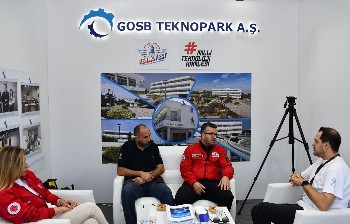 TEKNOFEST 2025’in ikinci gününde, Teknopark İstanbul heyeti standımızı ziyaret etti. Nazik ilgileri ve değerli paylaşımları için teşekkür ediyor, ülkemizin teknoloji ekosistemine katkı sağlayacak iş birliği fırsatlarının önemini bir kez daha vurguluyoruz.

📍 TEKNOFEST 2025 |
