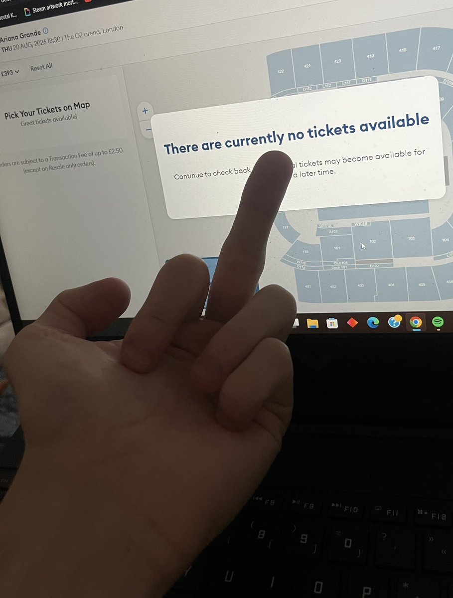This is the only thing I have to say to this whole sale 🖕🏻🖕🏻🖕🏻
Guess we’re not seeing Ariana next year