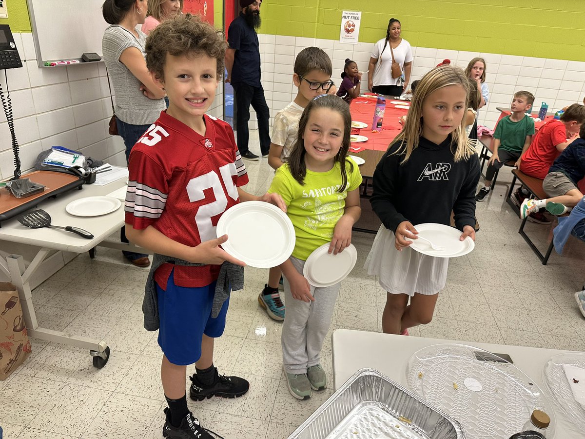 Wilson Hill Elem (@wilsonhillelem) on Twitter photo Ms. Little threw a colossal flapjack celebration after her class learned about Paul Bunyan. 🥞
<a href="/KayleeSantille/">Kaylee Santille</a> <a href="/wcsdistrict/">Worthington Schools</a> 
#ItsWorthIt Ms. Little threw a colossal flapjack celebration after her class learned about Paul Bunyan. 🥞
<a href="/KayleeSantille/">Kaylee Santille</a> <a href="/wcsdistrict/">Worthington Schools</a> 
#ItsWorthIt