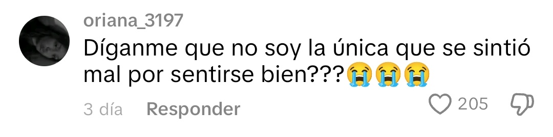 Clonazepamers's tweet photo. "Ej ke Clonazepam eres un exagerado, eso es una mujer sola"

Los comentarios: ⬇️ 
(El último en especial tiene mucha biology, "No niego que me gustaría" admiten que son hibristofílicas y fantasean con acostarse con delincuentes, es la pill más dura de digerir pero la más cierta) https://t.co/m5ViniapO5