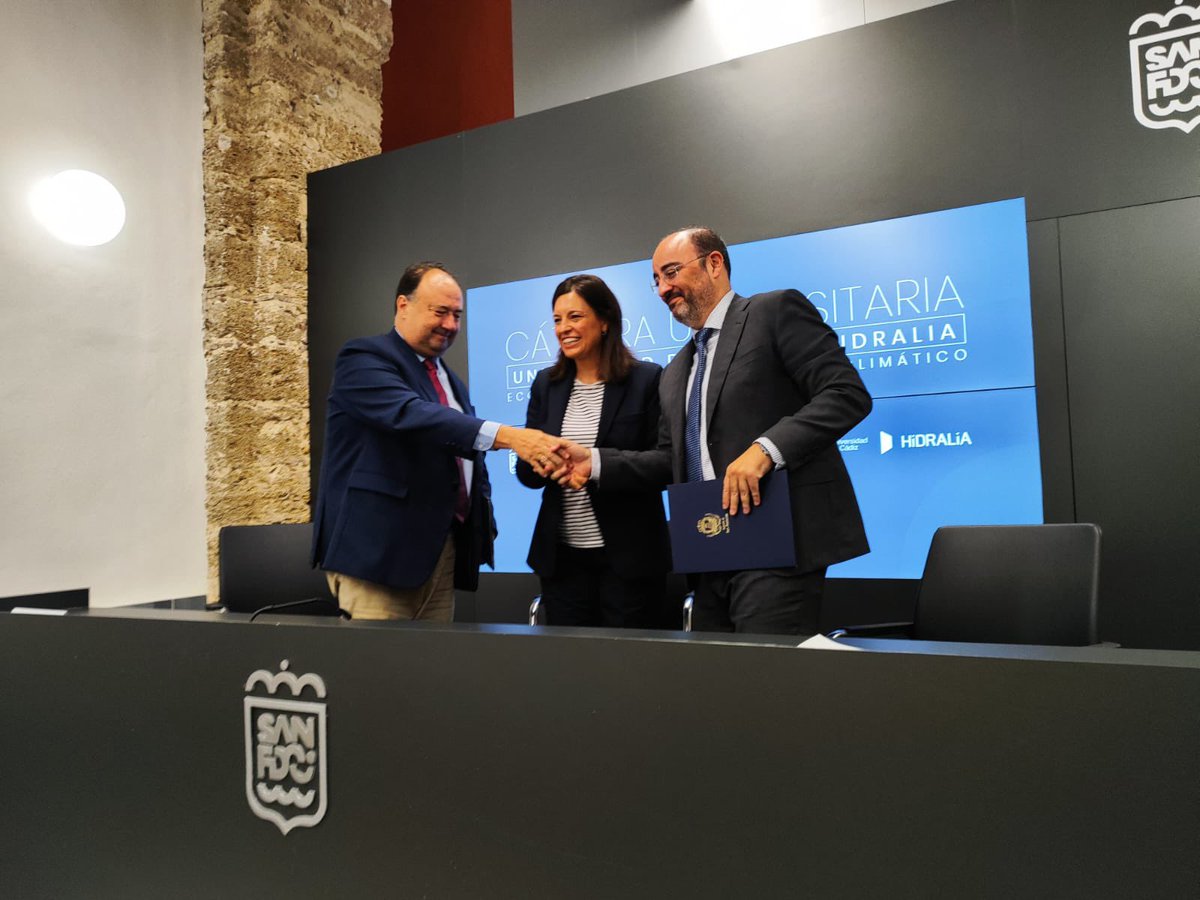 InfoHidralia's tweet photo. 🤝 Nace la Cátedra @univcadiz-Hidralia para impulsar desde #SanFernando el estudio sobre la evolución climática y su impacto en humedales y esteros
🌍 Un espacio para la investigación y la transferencia de conocimiento sobre los efectos del #CambioClimático en el litoral gaditano https://t.co/ZWsERGvKH9