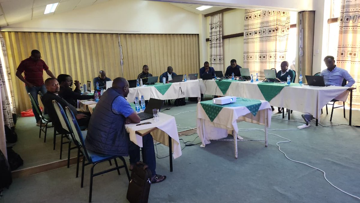 KEMI_KENYA's tweet photo. KEMI is leading a multi-agency team at Egerton University to align KEMIS training manuals. The updated guides will support capacity building for education officers on using KEMIS for effective data management in the sector. #EducationKE #KEMIS #DataDrivenEducation https://t.co/kTd8HZTDhs