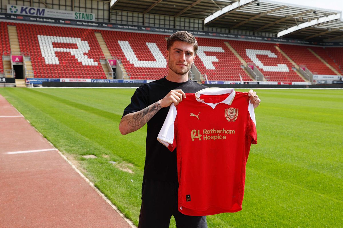 SimonDClifford's tweet photo. Thrilled to see Kian Spence sign for Rotherham United in League One. 👊⚽️

I’ve had the privilege of working with Kian since 2013. After recovering from a slight injury in pre-season, he’s back stronger than ever.

In 31 years of coaching, he stands out as one of the most dedicated players I’ve ever worked with. His drive, discipline, and commitment are second to none.

Wishing you every success at Rotherham, Kian and excited to see the next chapter of your journey unfold. 📈🔥

#IntegerFootball #BlueSkySports #KeepMovingForward #KianSpence #LeagueOne #RotherhamUnited #PlayerDevelopment