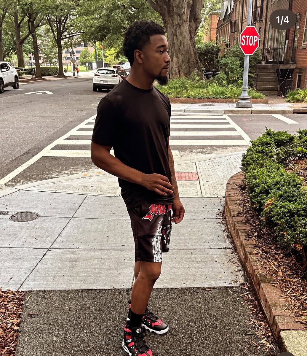 lor_mouse's tweet image. DMV