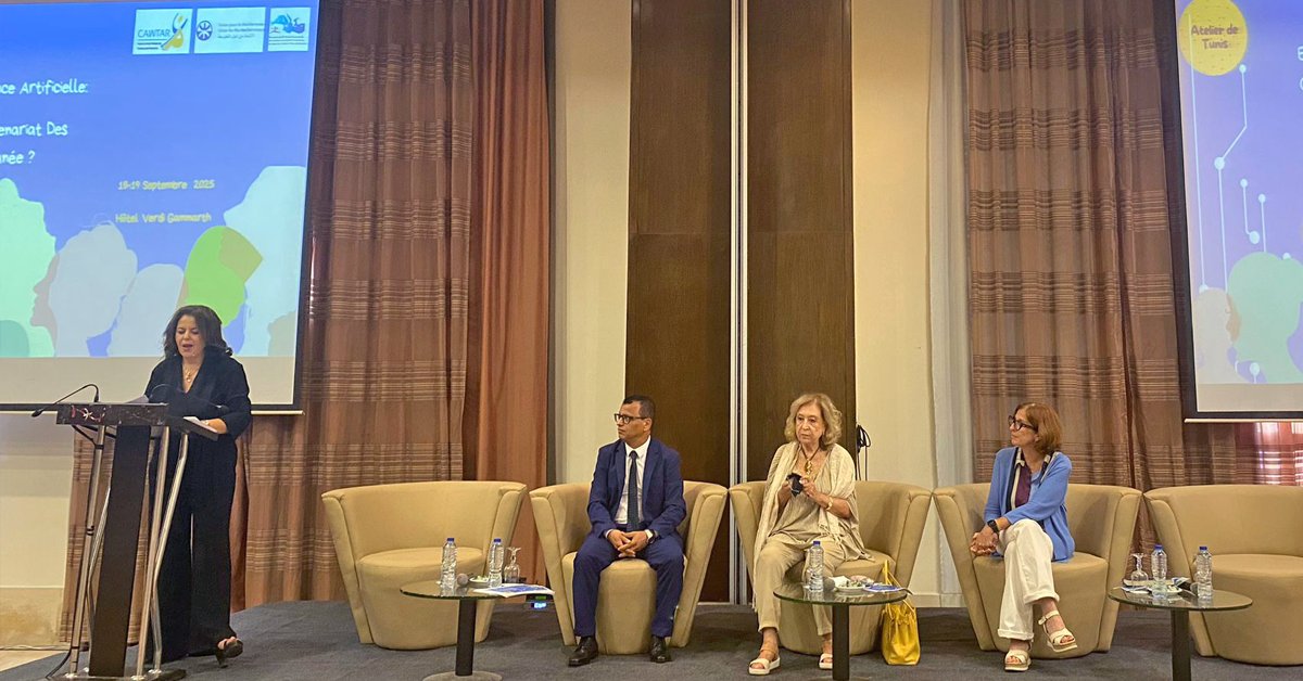 « Nous voulons que la manière de faire et la voix des femmes imprègnent l’agenda méditerranéen »

<a href="/GAubarell/">Gemma Aubarell Solduga</a>, directrice du département Culture, Genre et Société Civile à l’IEMed, lors de l’ouverture du séminaire organisé à #Tunis par la Fondation <a href="/euromedwomen/">Euro-Mediterranean Women's Foundation</a>.