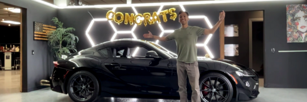 BCBSaul's tweet photo. I just made david pose for a better banner lmao https://t.co/J8lAqspWJ7