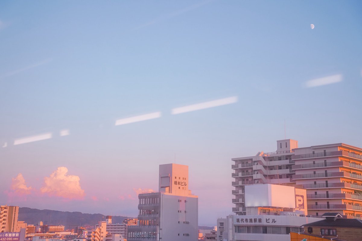 KoNami_nn's tweet image. 夕暮れ時の車窓から