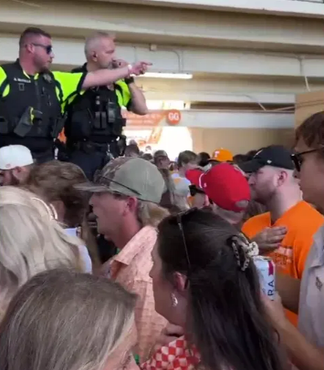 After crowd control problems, UT changes procedures for Saturday's game in Knoxville. bit.ly/4gtWry1