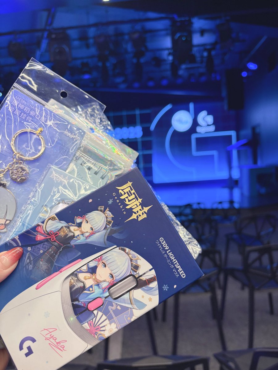 parrrrr_chan's tweet image. おじゃましてきた！！！🥴
マウスは手にフィットするコンパクトなかんじがめっちゃ好きだしキーボードもサイズ感とか好みすぎた🫶

抽選会で当たっちゃっていただいちゃった原神コラボセットかわちい📷💕

#PR #LogicoolGPLAY2025 

🌟キーボード
amazon.co.jp/stores/page/B5…

🌟マウス…