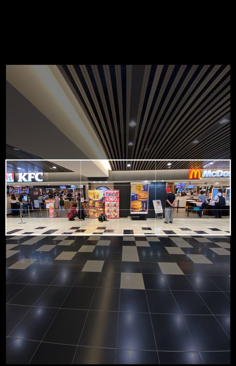 この赤髪ケンタッキー食ったあとに食い足りひんつって隣のマクドのメニューみてるありえん、ヘッダーにうまく収まんな