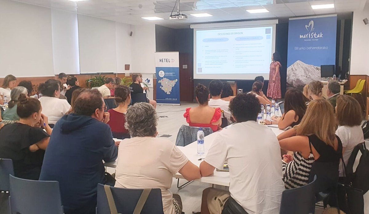 #HETEL ikastetxetako 40 pertsonek parte hartu dute #MaristakDurango-n #Biltzen-ekin batera antolatutako jardunaldian, enpleguaren erregularizazioaren gaia jorratzeko.
🤝 Lan-merkatu bidezkoago eta inklusiboago baterantz elkarlanean.
#LanbideHeziketa #Enplegua #Inklusioa