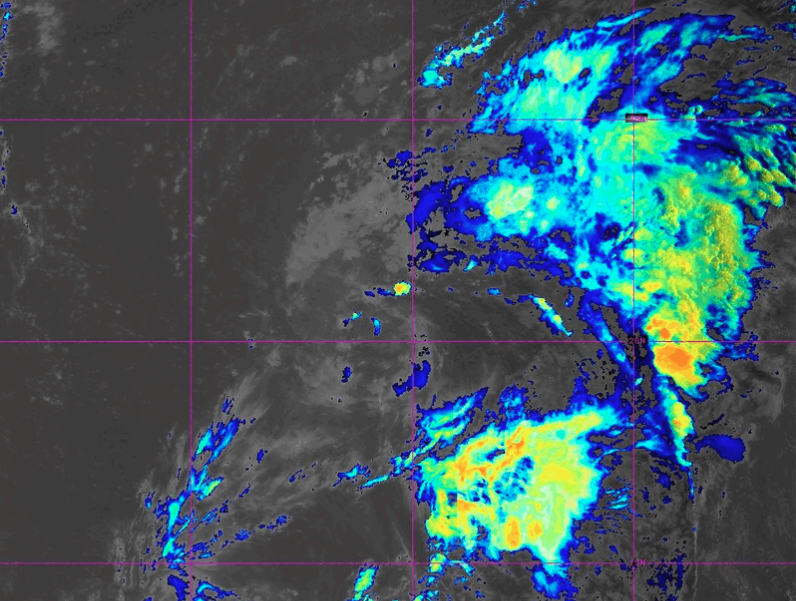 Behold "low-level swirl" #Gabrielle. Not winning any satellite image beauty contests. Emblematic of the 2025 Atlantic #hurricane season, so far.