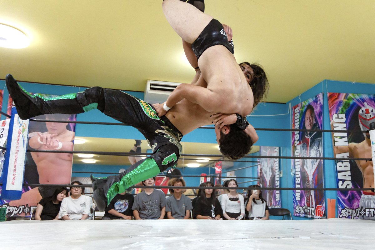 25.9.14 プロレスリングFTO
道場マッチ“虎の穴”

遊星選手
TOSSHI選手
リアム・エリック選手
（NUEVOS GUERREROS） ②

#プロレスリングFTO