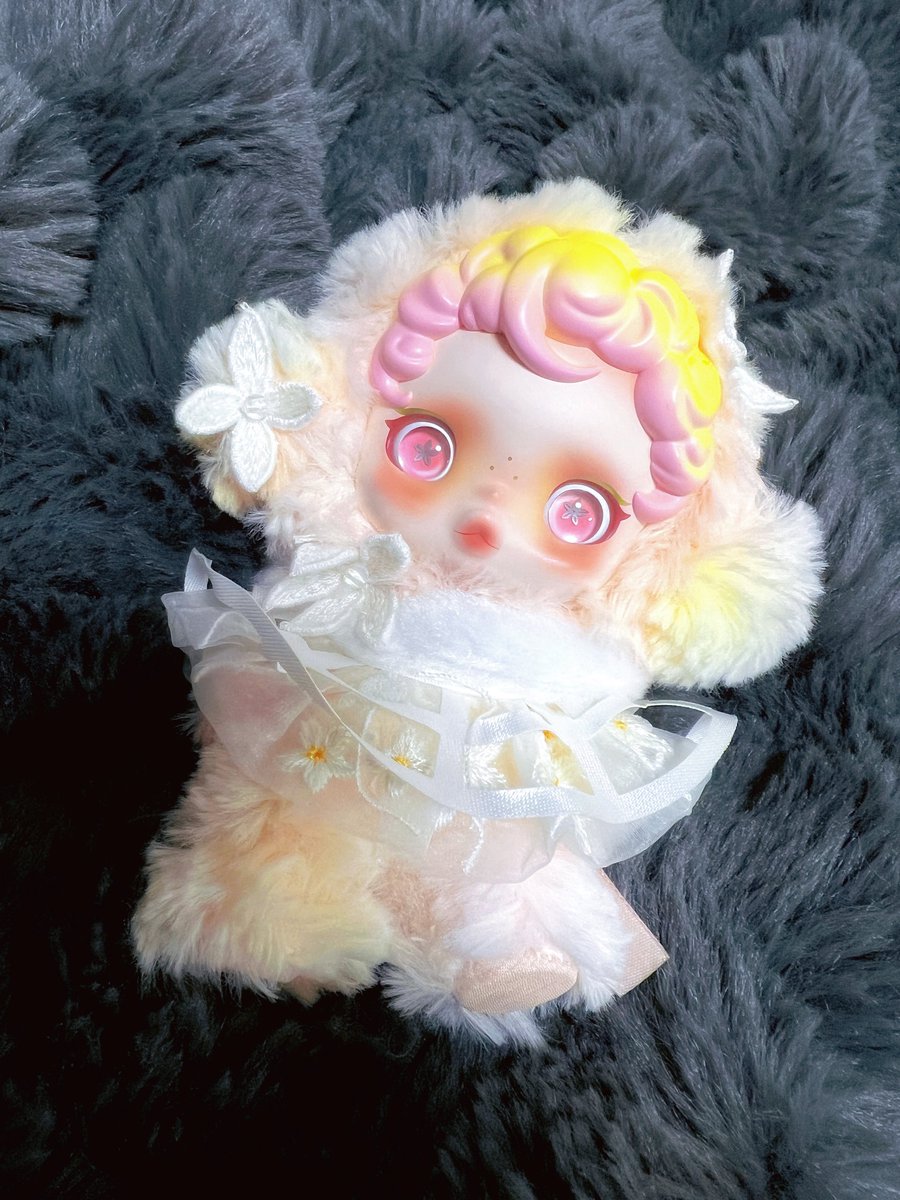 、、、
この前シークレット引いたシリーズとは別のシリーズのアソート剥いたらまたシークレット引いたんだが
#SKULLPANDA