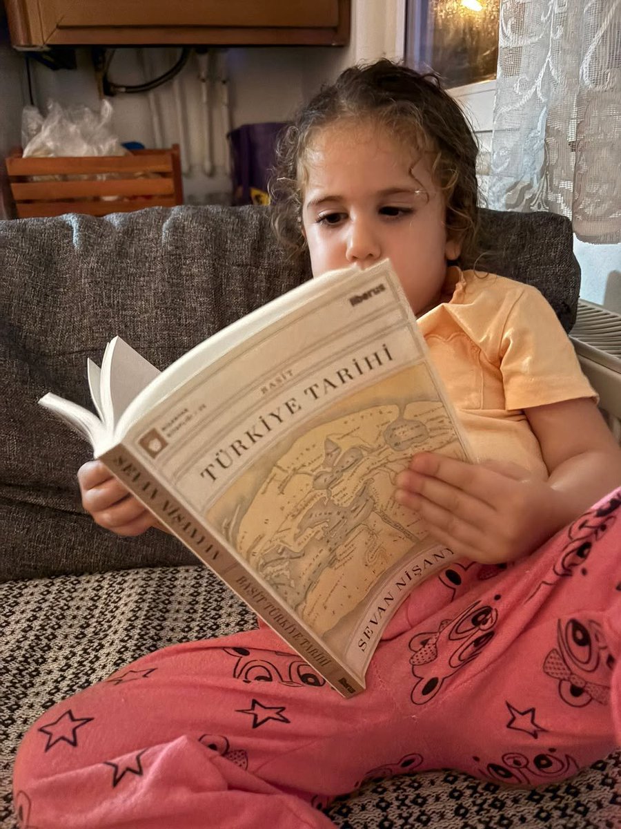 Bebelere Türkiye Tarihi. Sen de okut, evladın istifade etsin.