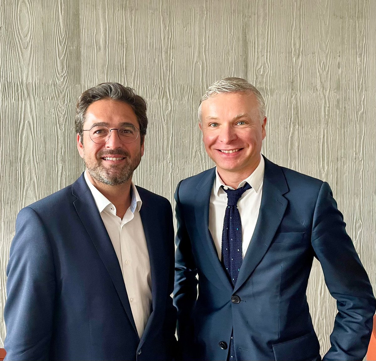 Félicitations Cher <a href="/ArnaudRobinet/">Arnaud Robinet</a> pour ta réélection à la présidence de <a href="/laFHF/">FHF</a> 👏👏👏