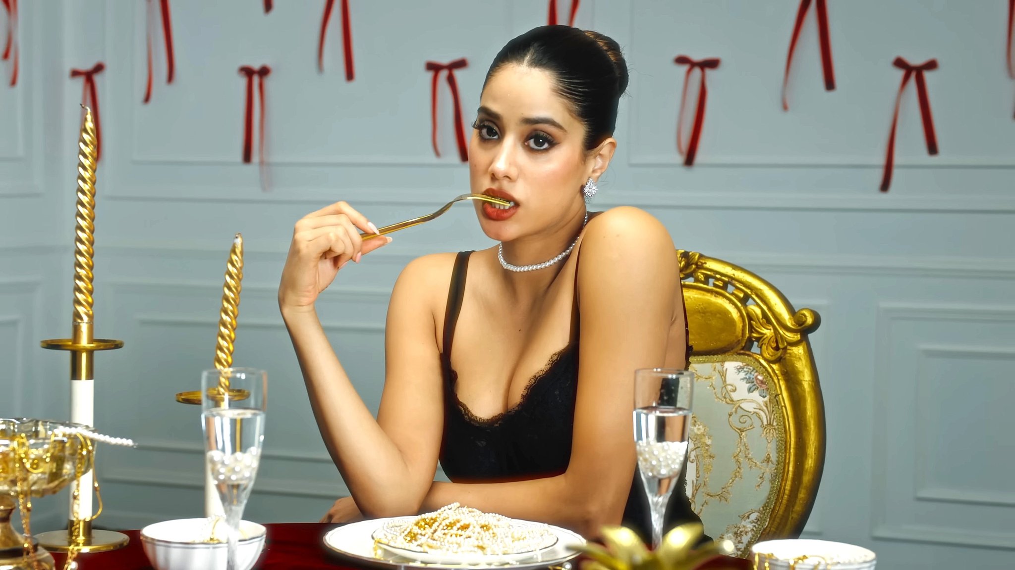 Janhvi Kapoor sexy busty sizes show and thighs in latest song