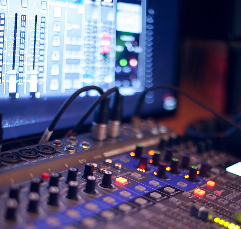 BrumPodStudios's tweet image. Connect remote guests seamlessly with Cleanfeed, IP-ISDN &amp;amp; Source Connect Pro. 

Wherever they are, we deliver broadcast-quality sound. 

#RemoteInterviews #BroadcastTech #ProAudio

 buff.ly/Edd2vVi