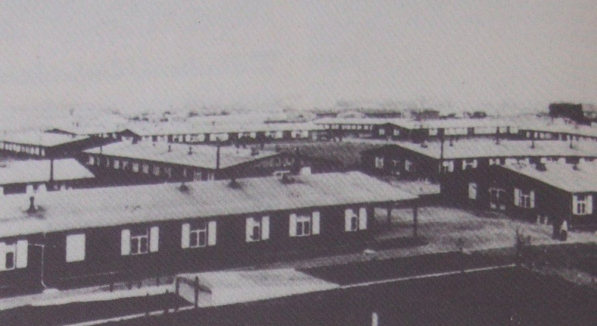 Na  fotografii vidíte internační lágr pro Němce v Olomouci Hodolanech,  přezdívaný Hodolanské peklo. Co se tam na jaře a v létě 1945 dělo, dozvíte se v novém dílu Krutého století. youtube.com/watch?v=6dczOQ…