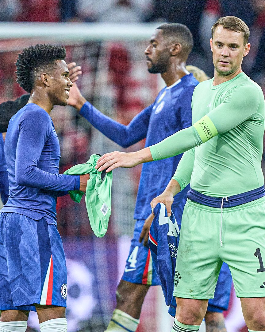 The smile on Estêvão's face when swapping shirts with Manuel Neuer after Bayern vs. Chelsea 😆