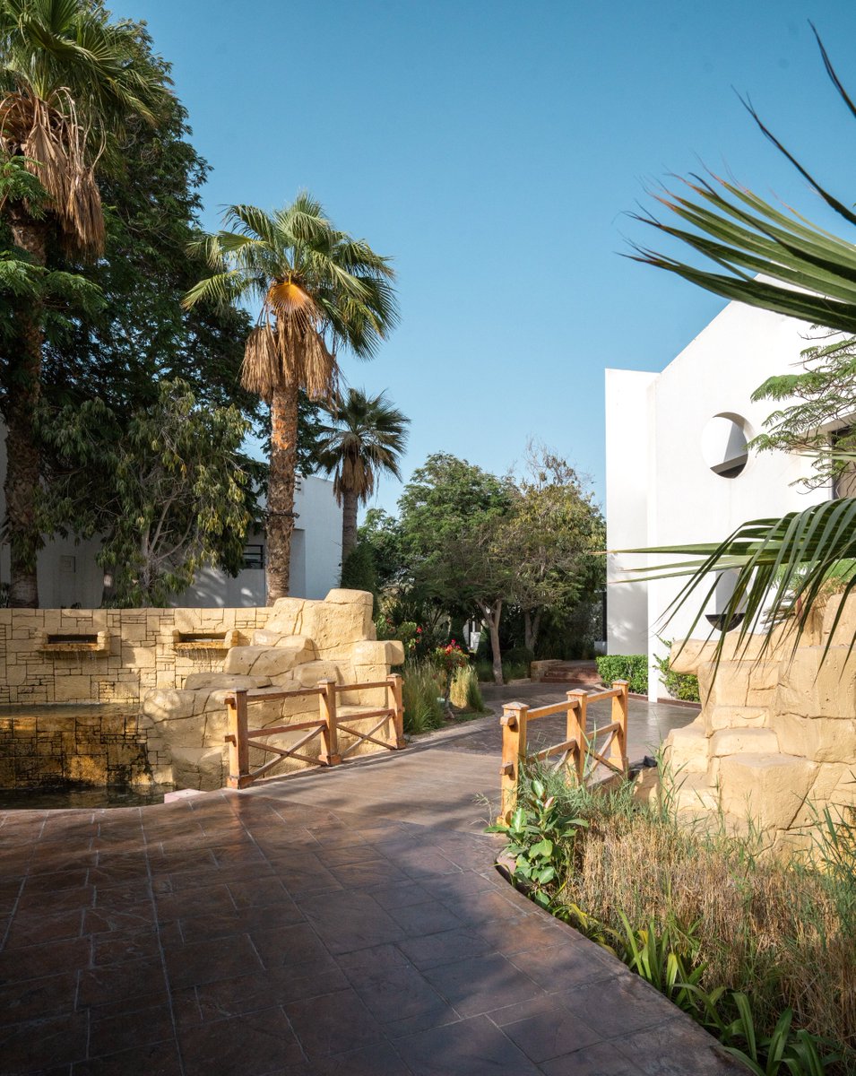 A retreat within the retreat.

#DubaiMarine #DubaiResort #BeachResort #DXBMarine
#LuxuriousResortDubai #DubaiHotel