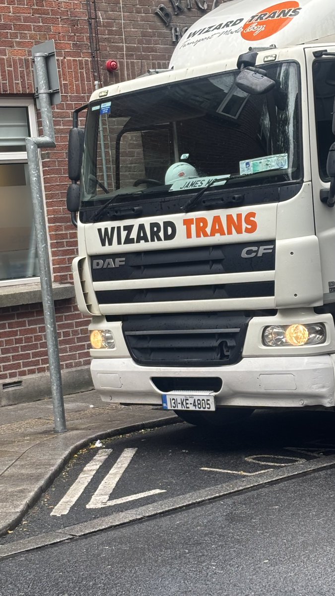 DaZDisKo's tweet image. Someone show jk Rowling this so she can burst into flames