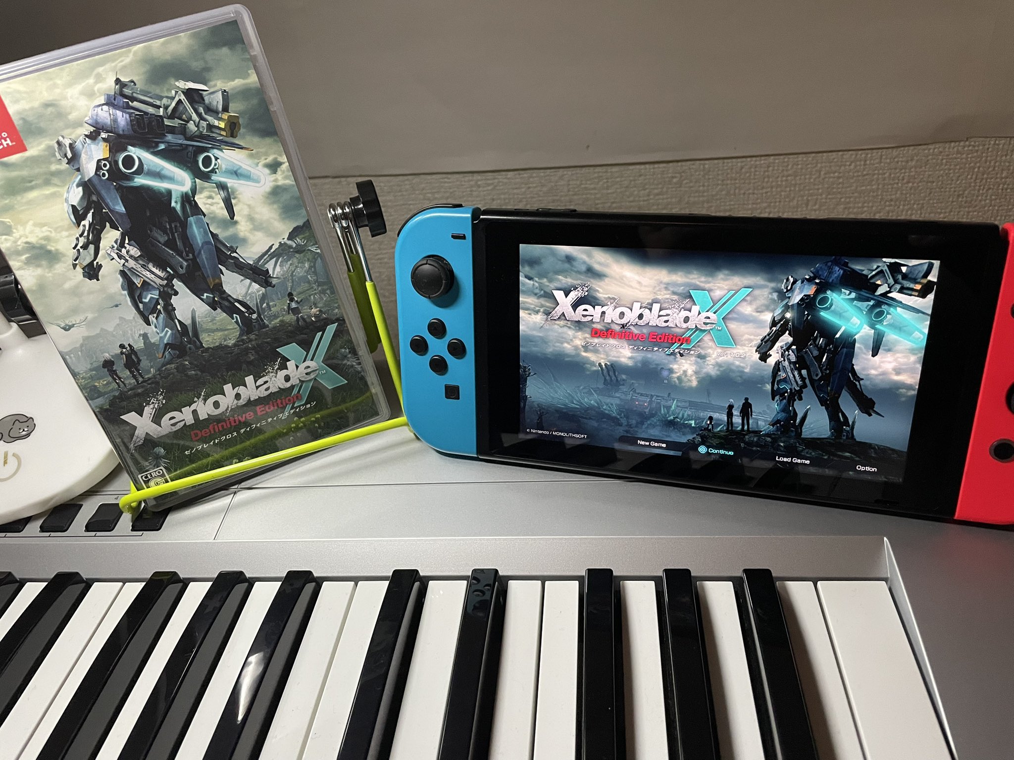 新品同様 ニンテンドー Switch Lite 本体 ＋ゼノブレイドクロス Switch ゼノブレイドクロス ディフィニティブエディション