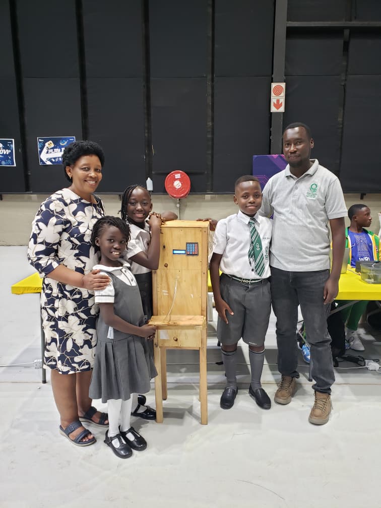 coding_mindset's tweet image. Two teams, one mission: representing Uganda in South Africa. Their passion and creativity proved that when opportunity meets determination, greatness follows.