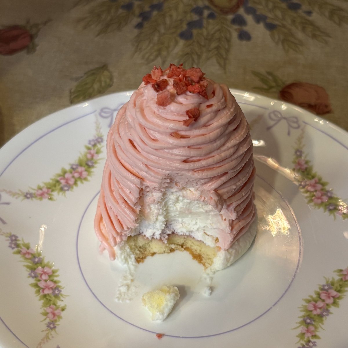 줔 (@juuchoozip) on Twitter photo 