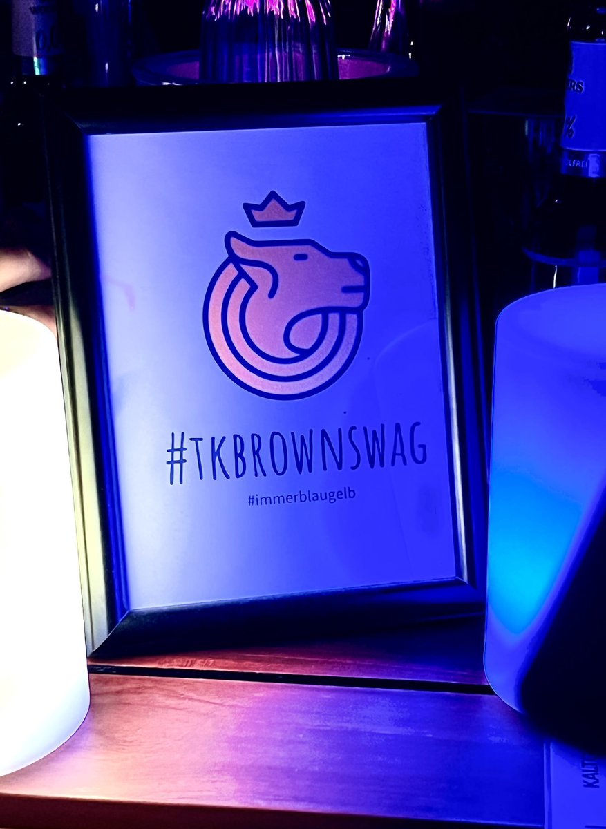 kivi_97's tweet photo. Der nächste #tkbrownswag steht fest!  Wir treffen uns am Freitag, dem 10.10, wie immer in der Wahren Liebe um 19 Uhr. 

Bitte meldet euch bei mir, wenn ihr noch dabei sein wollt! Ich freue mich schon! 😄 https://t.co/imSC36APBC