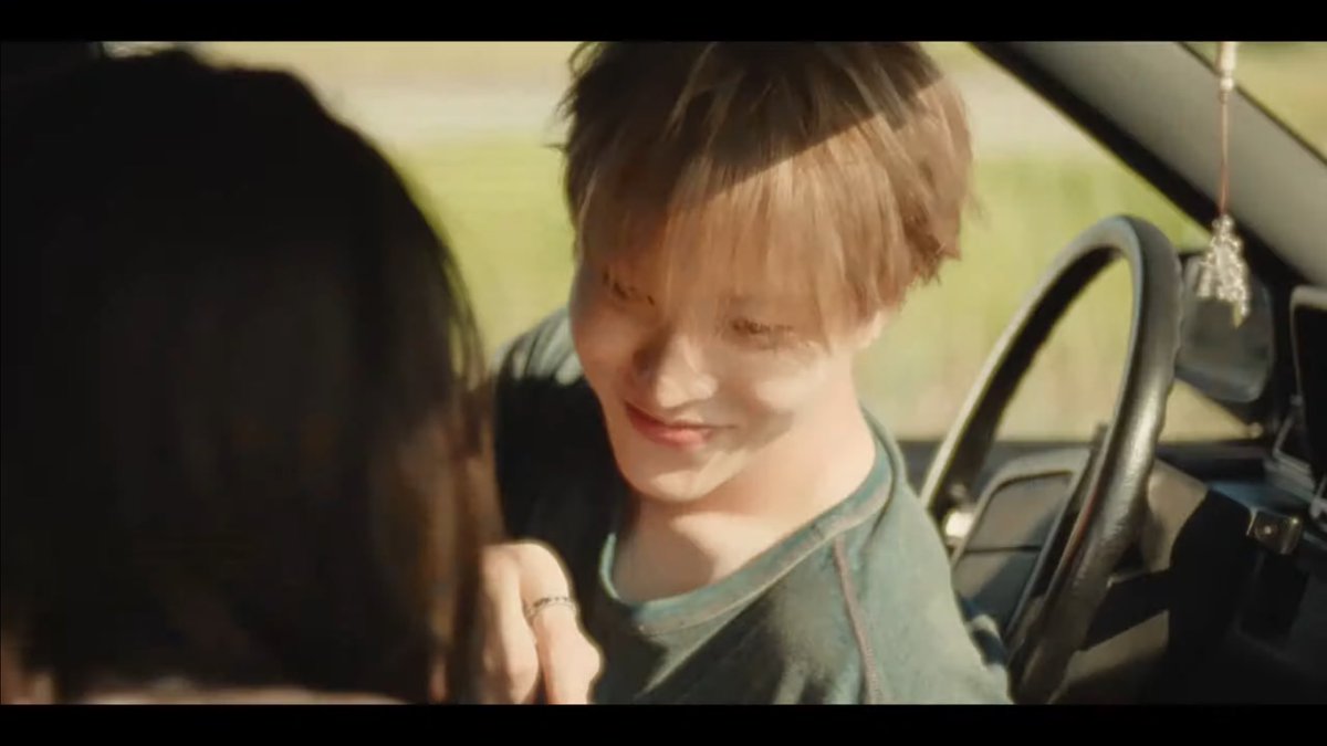 __rusok's tweet photo. 想い人にこいぬ顔するジョンファンのMV(違うよ) https://t.co/n897in3Y2z