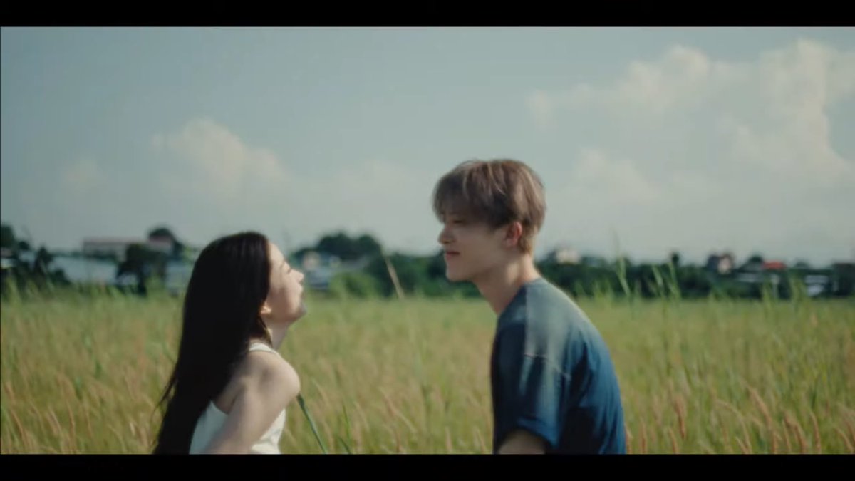 __rusok's tweet photo. 想い人にこいぬ顔するジョンファンのMV(違うよ) https://t.co/n897in3Y2z