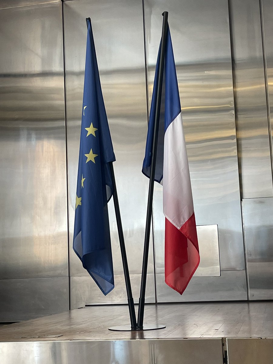 J’ai représenté <a href="/luccarvounas/">Luc Carvounas</a> à la cérémonie d’accueil dans la nationalité française à <a href="/Prefet94/">Préfet du Val-de-Marne</a> pour souhaiter au nom de <a href="/Alfortville_94/">Ville d'Alfortville</a> la bienvenue dans la communauté nationale à nos compatriotes. Venus de 30 pays, ils ont choisi de rejoindre les valeurs de la République 🇫🇷