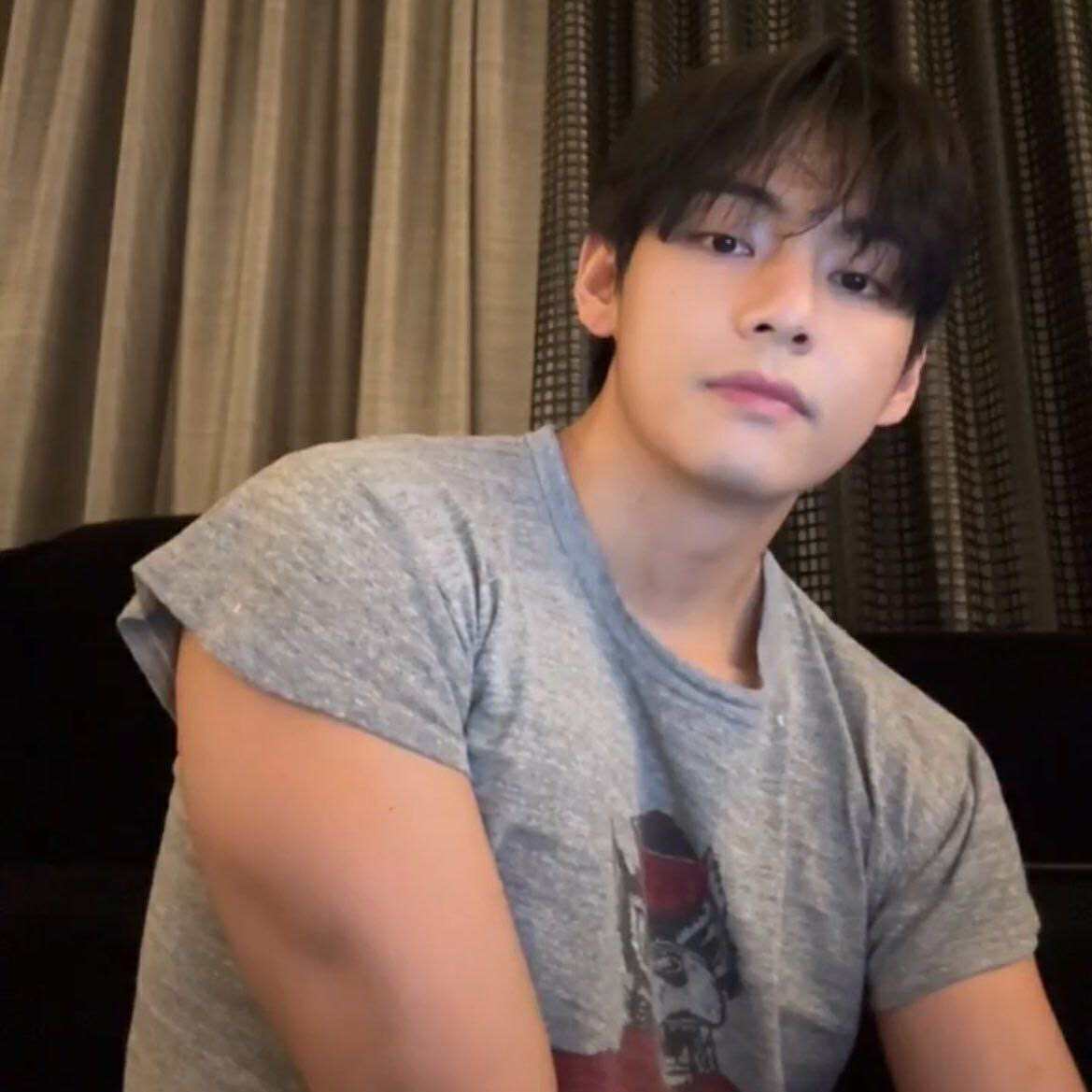 Napaka pogi naman. We love you so much Kim Taehyung 🫶✨
