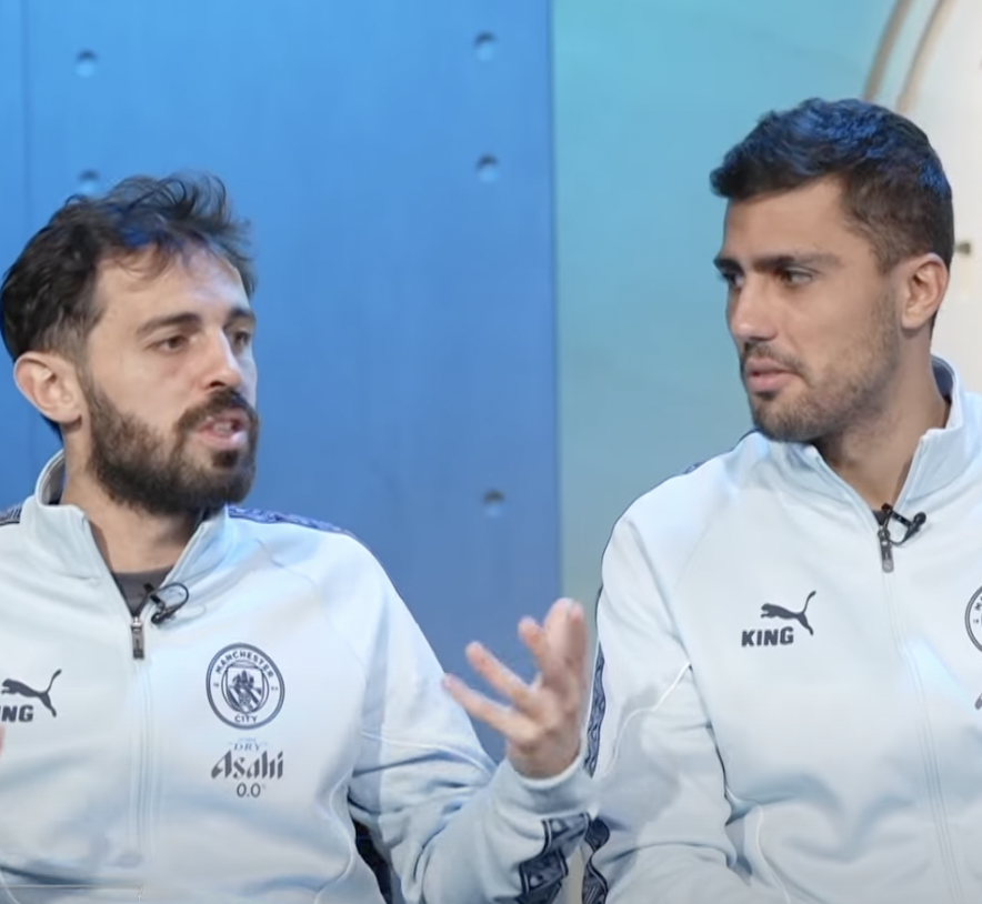 City_Xtra's tweet photo. Rodri: "I felt like they [Manchester United] must put the ball in the [top] corner to score [past @donnarumma]!"

Bernardo Silva: "With Gigi, the feeling you have is a bit [Thibaut] Courtois, you know? A tall guy, big guy. And he's still young, 26, but he's played at the highest level for so long.

"The first game in a new club you always feel a bit... And you could see he was comfortable, and it's good to have a guy like that at the back!"

Full @stadiumastro interview ➡️ https://t.co/UB4XFAYiR7