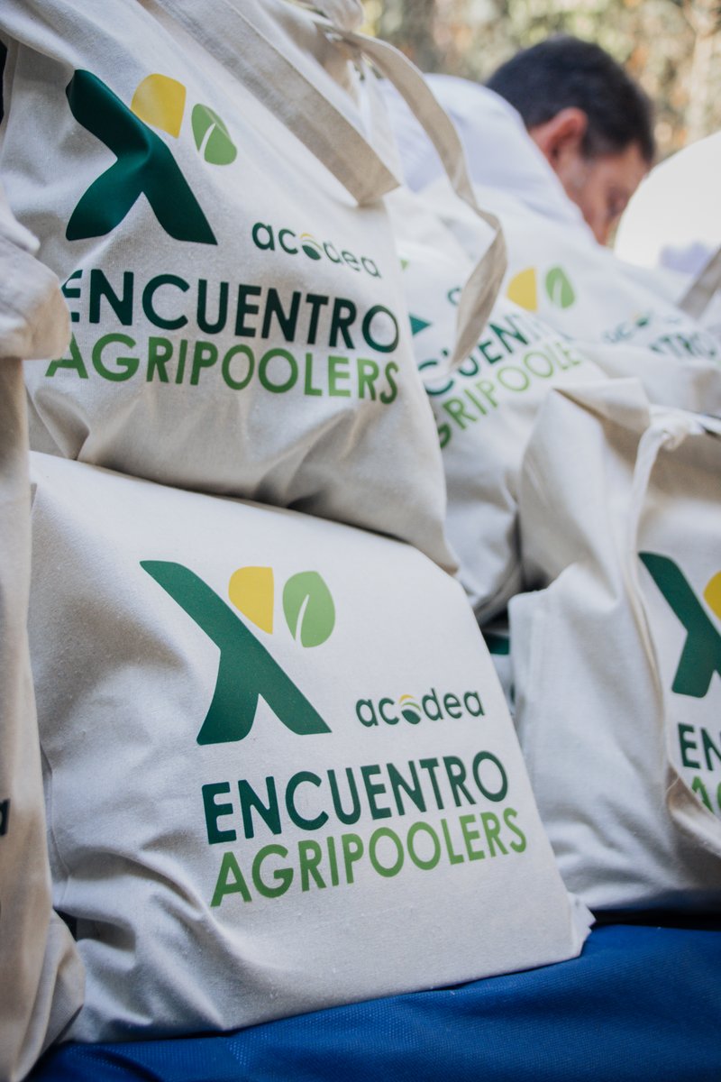 acodea_'s tweet image. 👉Más de 100 agripoolers, junto a empresas agrícolas, universidades, ONG, instituciones públicas y entidades financieras de distintos países, se reúnen en el Jardín Botánico de Valencia.  
 
#ACODEA