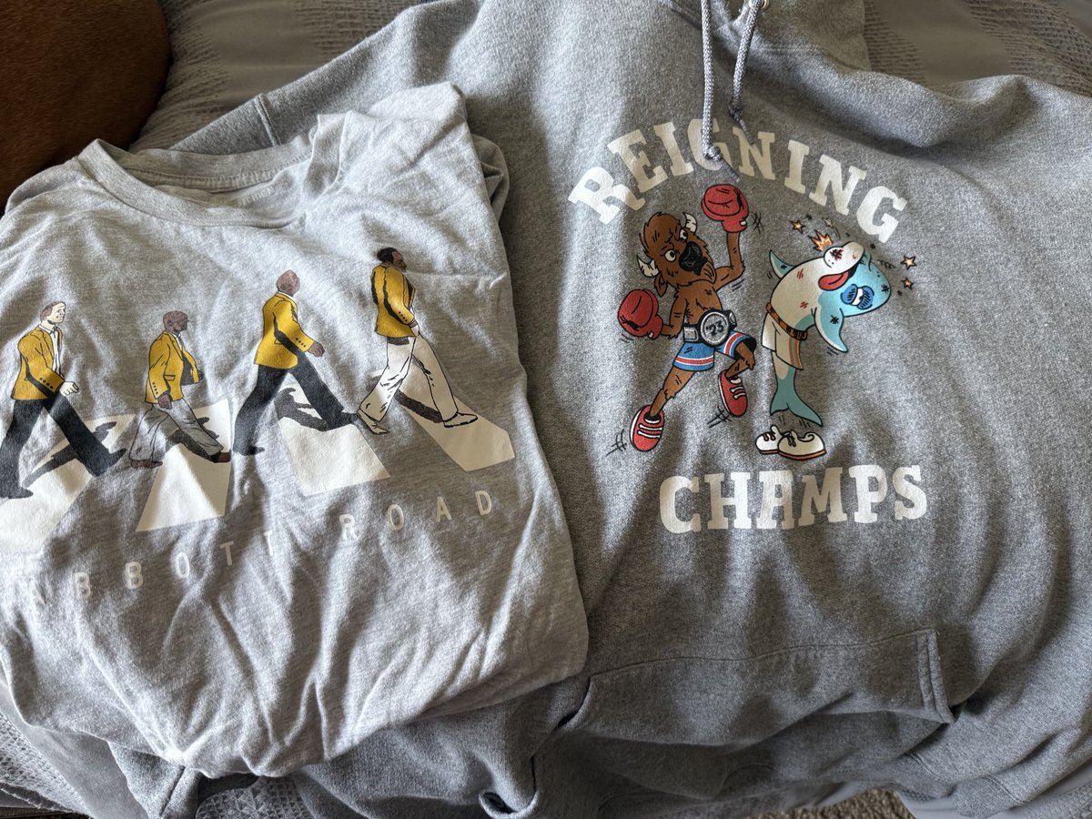 mdgallo's tweet photo. Game day ready. 
@26shirts #GoBills https://t.co/BVmtscis9D
