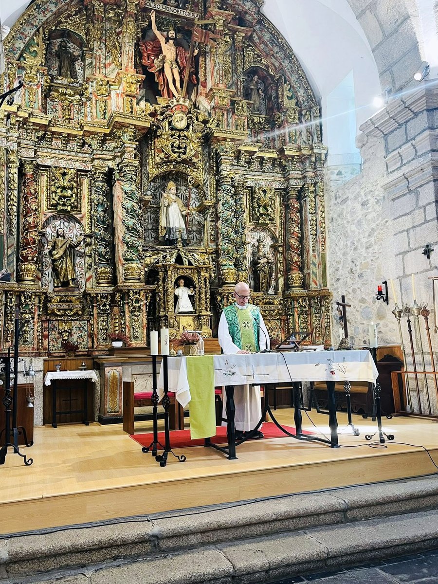 Many Jesuit alumni have trekked the historic Iberian pilgrimage the Camino de Santiago, and three more have embarked this week!

The Hon. Rex Barbas '69, Msgr. Robert Gibbons '67, and former Board of Trustees chair Steve Barbas '72 took the bus from Madrid on Wednesday and began