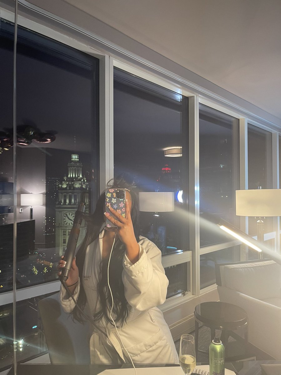 Funding my lifestyle should be your #1 priority. 

Findom paypig simp cuck humanatm soles toes pedi