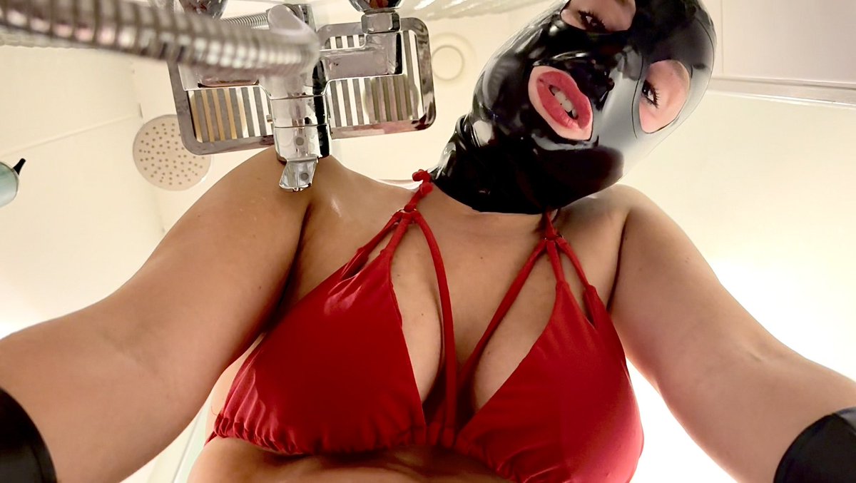 Das letzte was du siehst, bin ich. 

Du dachtest, dass es eine einfache Session wird. Doch wenn die Maske dir das Licht nimmt, wirst du das Gefühl für Raum und Zeit verlieren. Du wirst mein Lecksklave, mein Klomaul, meine analgeile Arschficksissy! 

#Sklavenerziehung #Analfolter